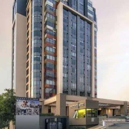 Dante'S Sandton Skye Apartment Johannesburg Exterior photo